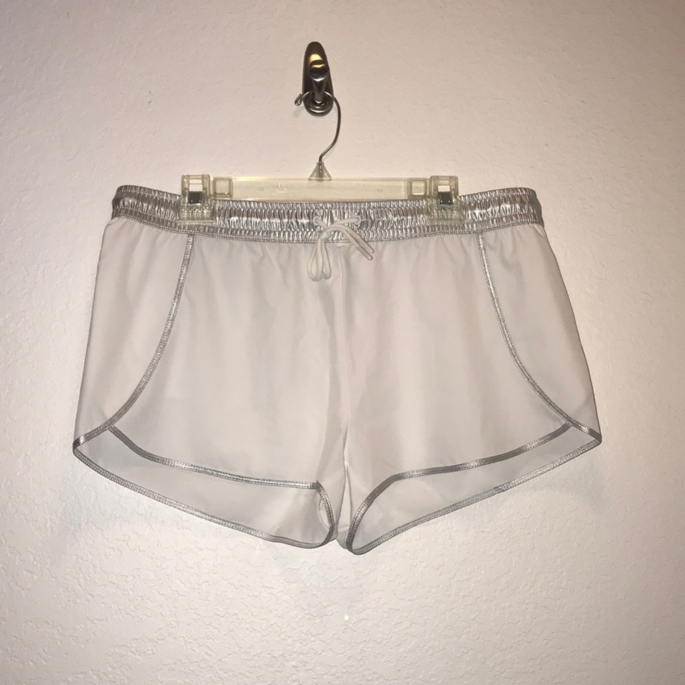 Fabletics shorts size L